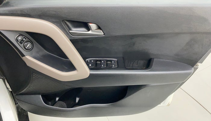 2016 Hyundai Creta SX PLUS AT 1.6 PETROL, Petrol, Automatic, 55,911 km, Driver Side Door Panels Control