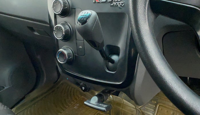 2017 Mahindra KUV 100 NXT K4+ 6S, Petrol, Manual, 20,536 km, Gear Lever
