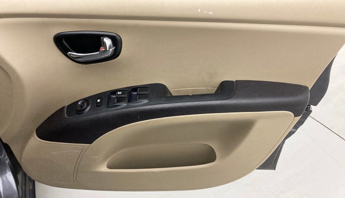 2013 Hyundai i10 MAGNA 1.2, Petrol, Manual, 65,216 km, Driver Side Door Panels Control