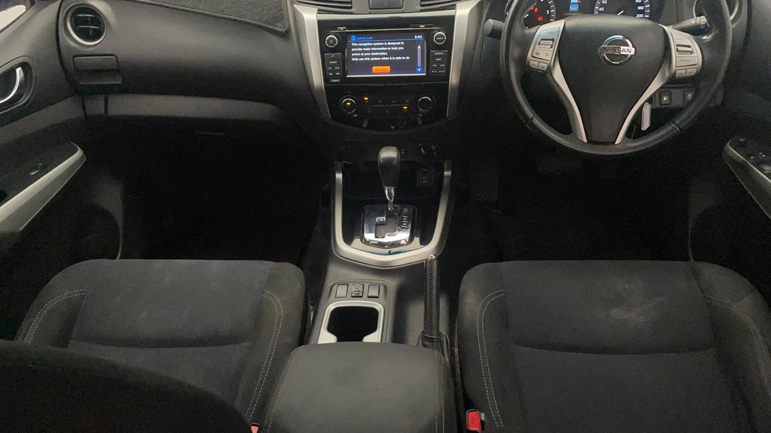 2016 Nissan Navara St (4x4), Automatic, 144494 km, Center Console