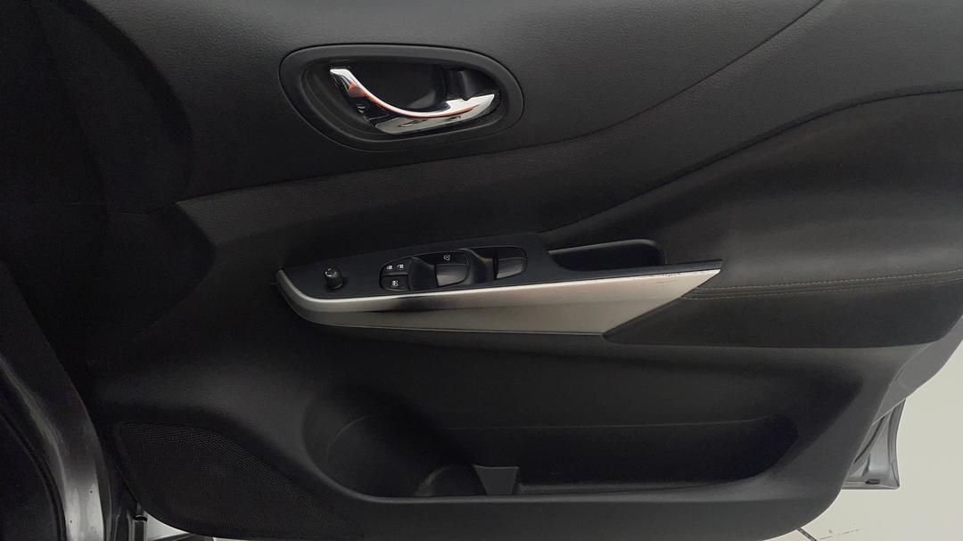 2016 Nissan Navara St (4x4), Automatic, 144494 km, Speaker View