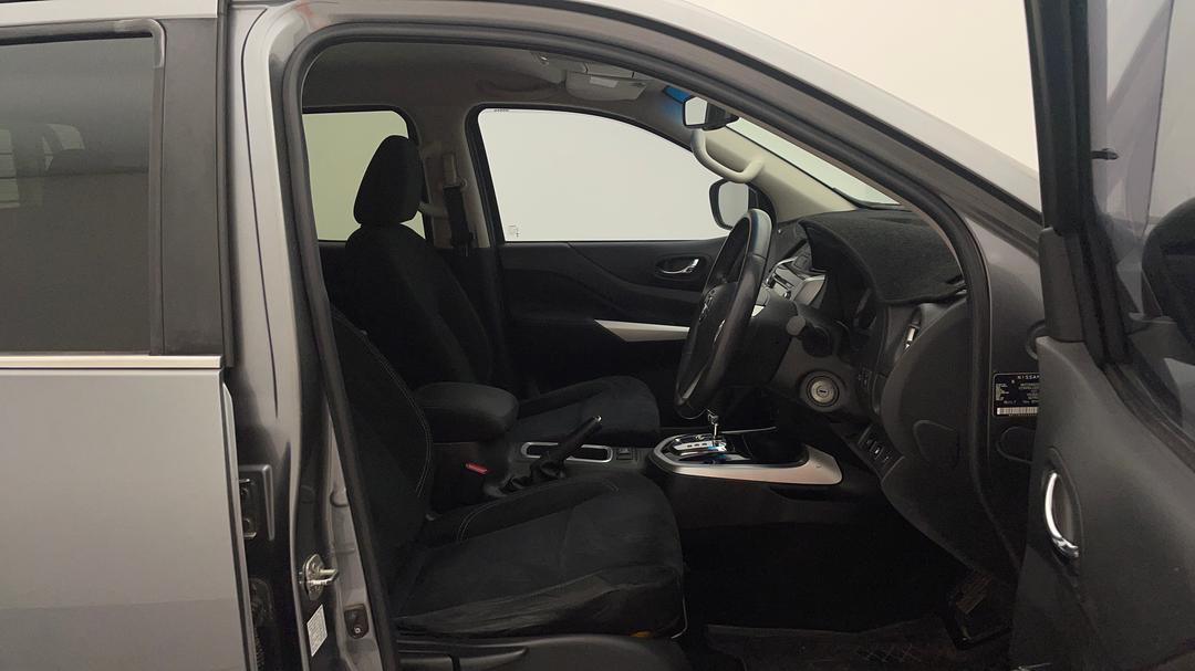 2016 Nissan Navara St (4x4), Automatic, 144494 km, Right Side Front Door Cabin View