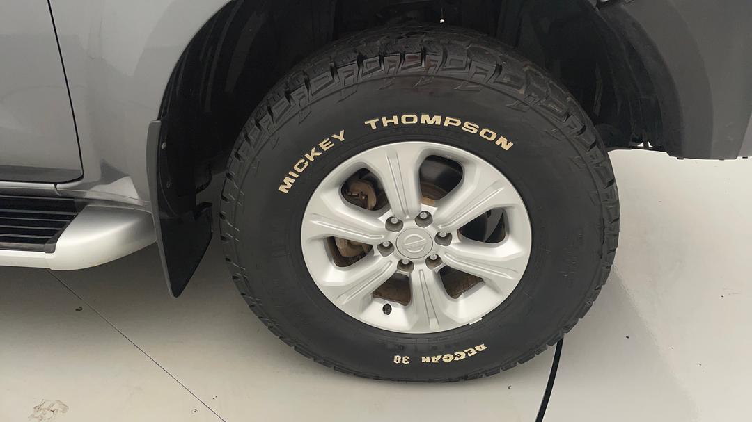 2016 Nissan Navara St (4x4), Automatic, 144494 km, Right Front Wheel