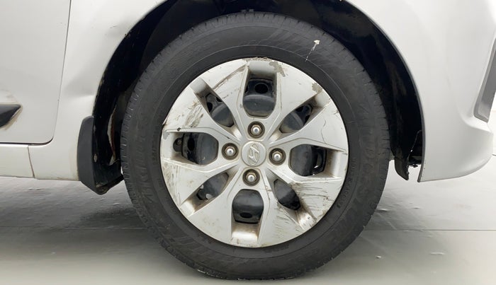 2014 Hyundai Xcent BASE 1.2, Petrol, Manual, 88,916 km, Right Front Wheel