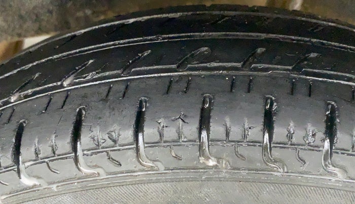 2018 Datsun Redi Go T (O), Petrol, Manual, 33,936 km, Left Rear Tyre Tread