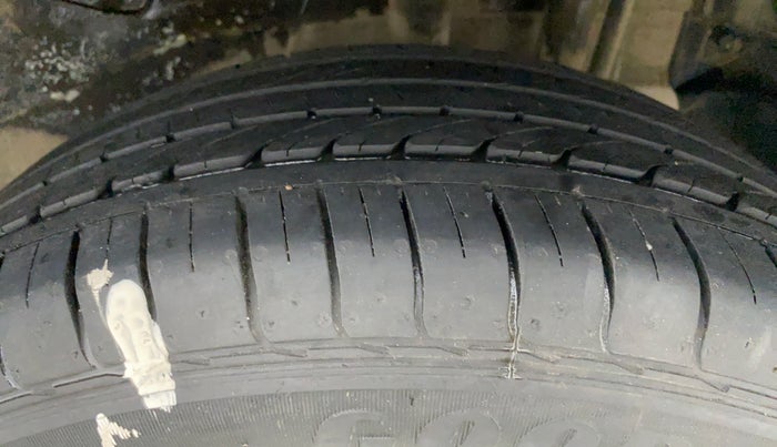 2018 Tata NEXON XT1.5, Diesel, Manual, 76,034 km, Left Rear Tyre Tread