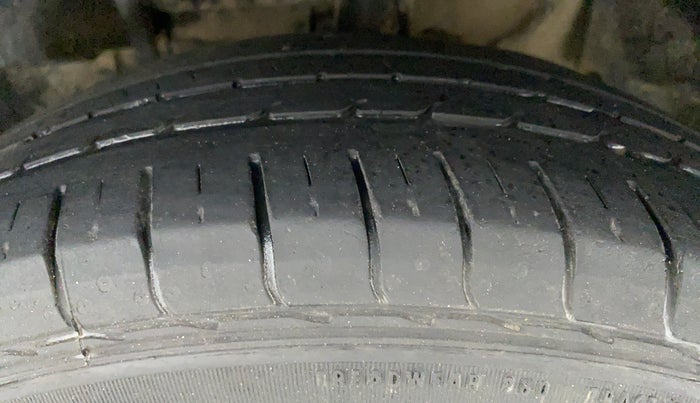 2018 Tata NEXON XT1.5, Diesel, Manual, 76,034 km, Left Front Tyre Tread