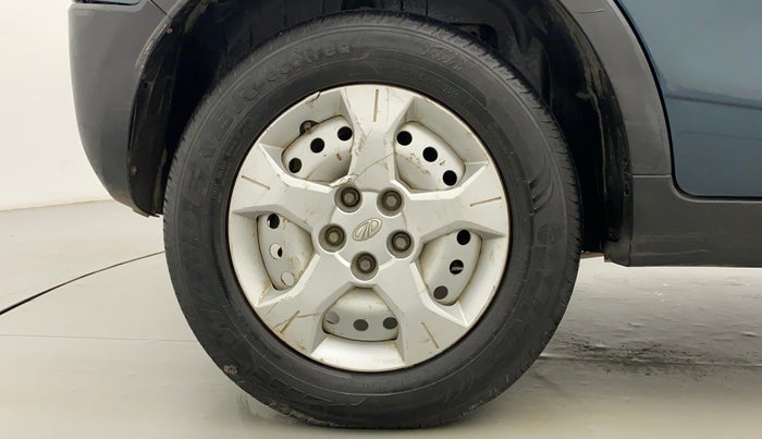2020 Mahindra XUV300 W4 1.2 PETROL, Petrol, Manual, 43,684 km, Right Rear Wheel