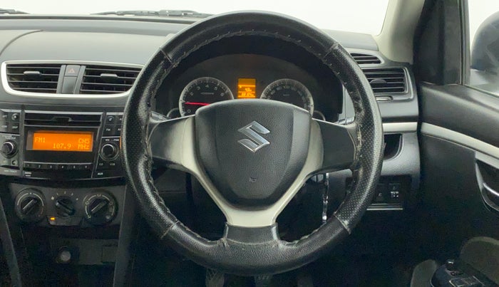 2016 Maruti Swift VXI, CNG, Manual, 68,389 km, Steering Wheel Close Up