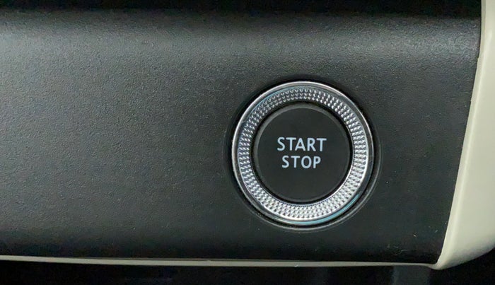 2021 Renault TRIBER 1.0 RXZ, Petrol, Manual, 1,599 km, Keyless Start/ Stop Button