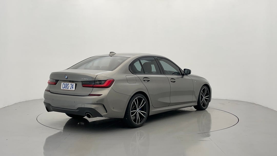 2020 BMW 3 30i M Sport, Automatic, 55044 km, Right Back Diagonal (45- Degree) View