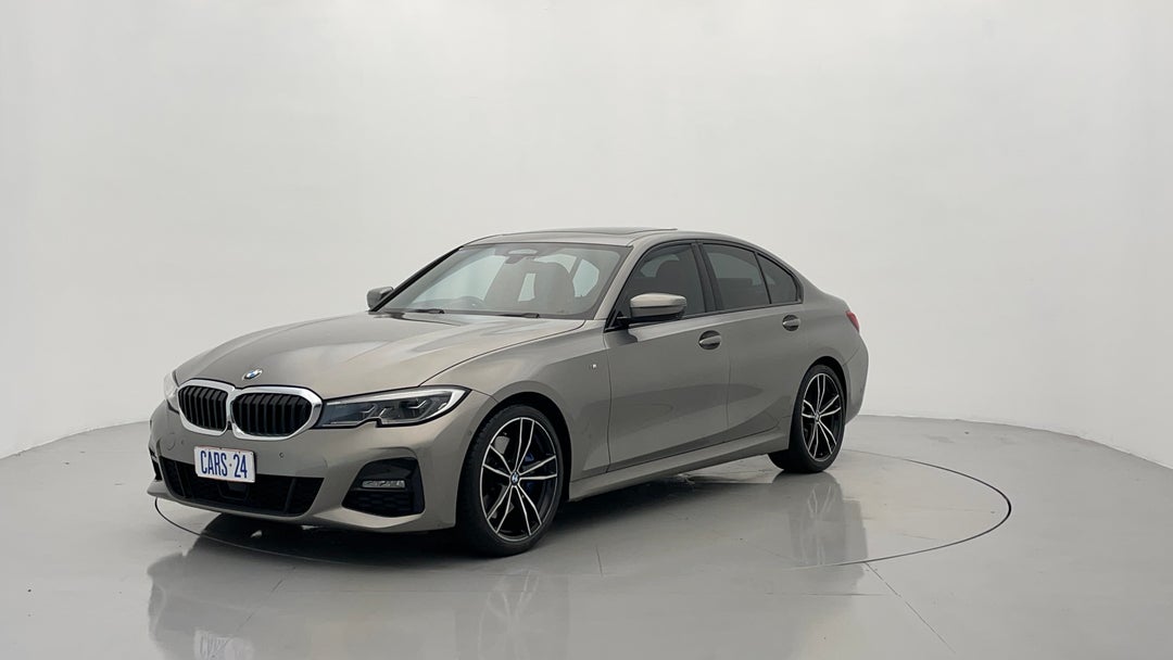 2020 BMW 3 30i M Sport, Automatic, 55044 km, Left Front Diagonal (45- Degree) View