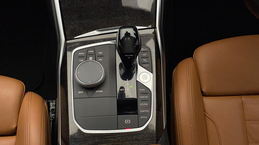 2020 BMW 3 30i M Sport, Automatic, 55044 km, Gear Lever 