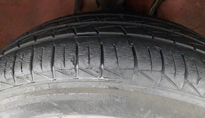 2019 Maruti Alto VXI, Petrol, Manual, 14,503 km, Right Front Tyre Tread