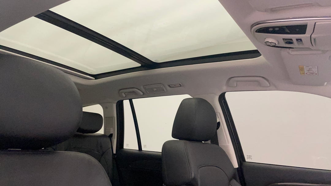 Interior Sunroof/Moonroof