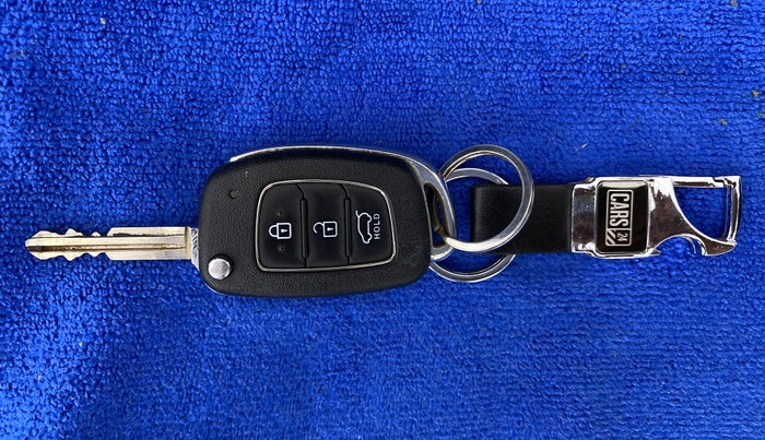 2018 Hyundai Elite i20 ASTA 1.2, Petrol, Manual, 30,264 km, Key Close Up
