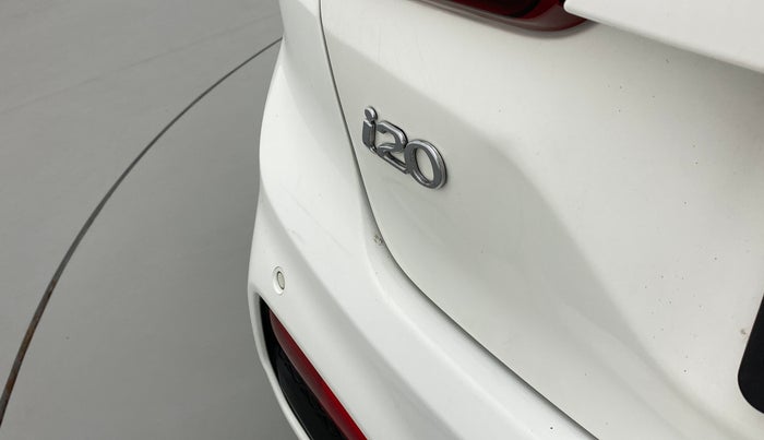 2018 Hyundai Elite i20 ASTA 1.2, Petrol, Manual, 30,264 km, Dicky (Boot door) - Slightly dented