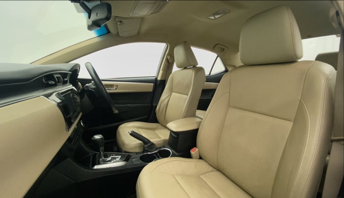 2016 Toyota Corolla Altis VL CVT PETROL, Petrol, Automatic, 93,355 km, Right Side Front Door Cabin
