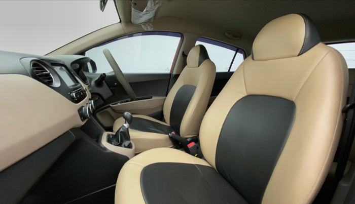 2017 Hyundai Grand i10 SPORTZ O 1.2, Petrol, Manual, 50,336 km, Right Side Front Door Cabin