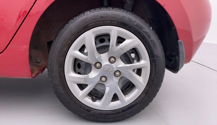 2017 Hyundai Grand i10 SPORTZ O 1.2, Petrol, Manual, 50,336 km, Left Rear Wheel