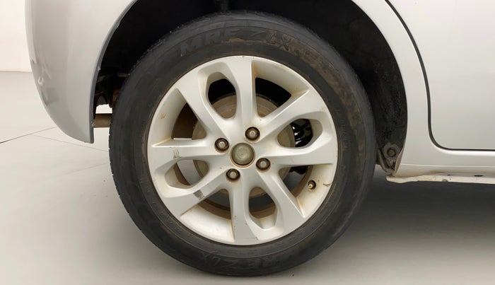 2018 Nissan Micra XV CVT, Petrol, Automatic, 23,964 km, Right Rear Wheel
