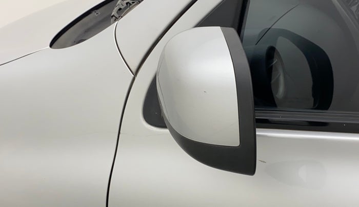 2018 Nissan Micra XV CVT, Petrol, Automatic, 23,964 km, Left rear-view mirror - Folding motor not working
