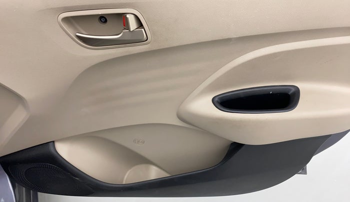 2019 Hyundai NEW SANTRO SPORTZ 1.1, Petrol, Manual, 50,706 km, Driver Side Door Panels Control