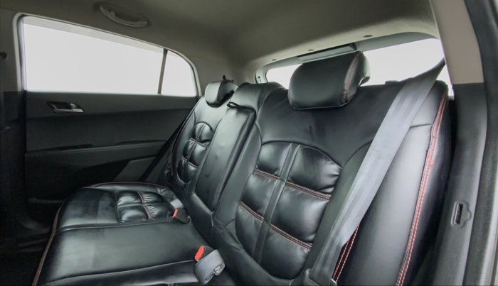 2016 Hyundai Creta 1.6 S, Petrol, Manual, 76,942 km, Right Side Rear Door Cabin