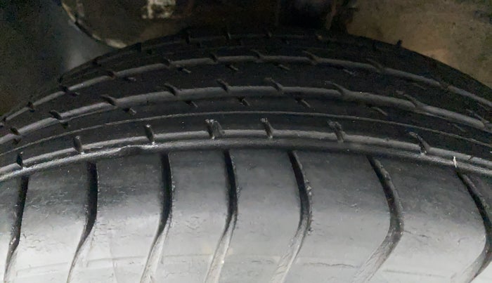 2016 Hyundai Creta 1.6 S, Petrol, Manual, 76,942 km, Left Front Tyre Tread
