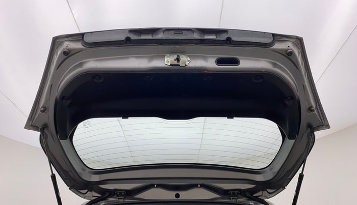 2014 Maruti Swift ZXI, Petrol, Manual, 58,186 km, Boot Door Open