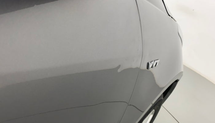 2014 Maruti Swift ZXI, Petrol, Manual, 58,186 km, Driver-side door - Slightly dented