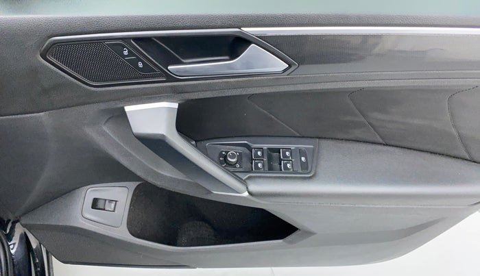 2018 Volkswagen TIGUAN HIGHLINE A/T, Diesel, Automatic, 74,732 km, Driver Side Door Panels Control
