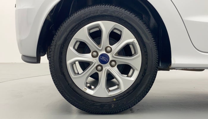 2017 Ford New Figo 1.2 TITANIUM, Petrol, Manual, 41,940 km, Right Rear Wheel