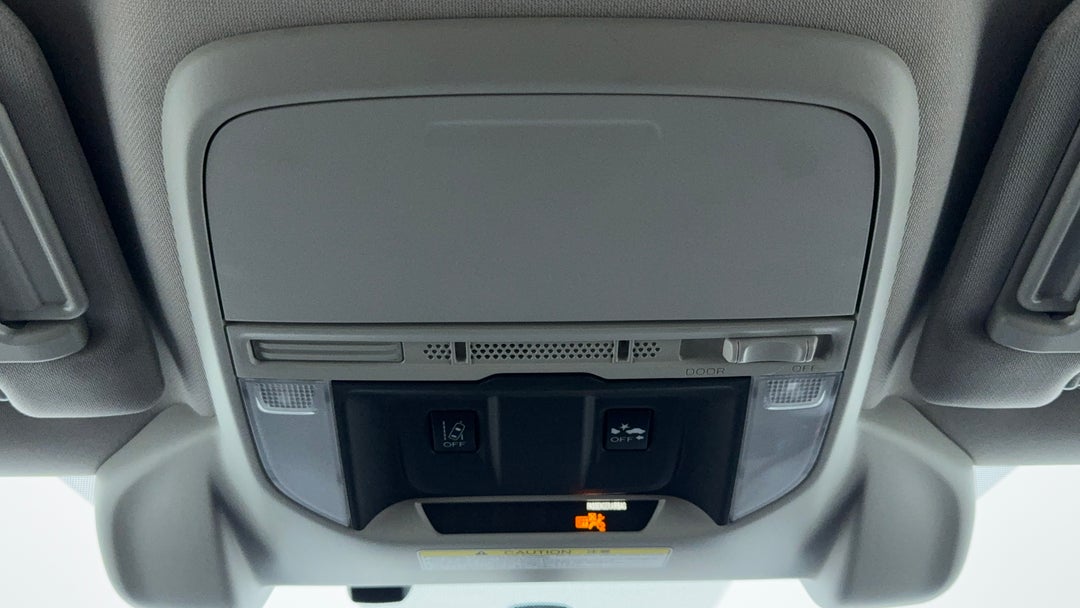 On-Roof Controls/Sunglass holder