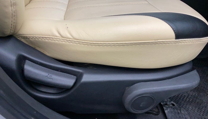 2014 Hyundai Grand i10 ASTA 1.2 KAPPA VTVT, Petrol, Manual, 37,258 km, Driver Side Adjustment Panel