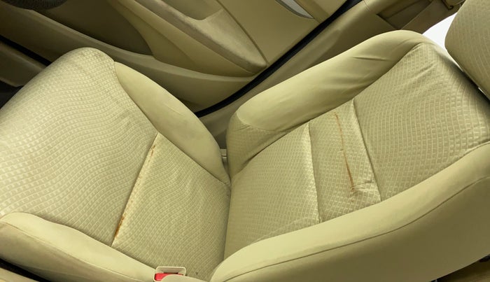 2011 Honda City 1.5L I-VTEC V MT, Petrol, Manual, 1,45,074 km, Driver seat - Cover slightly stained