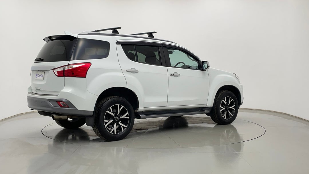 Right Back Diagonal (45- Degree) View