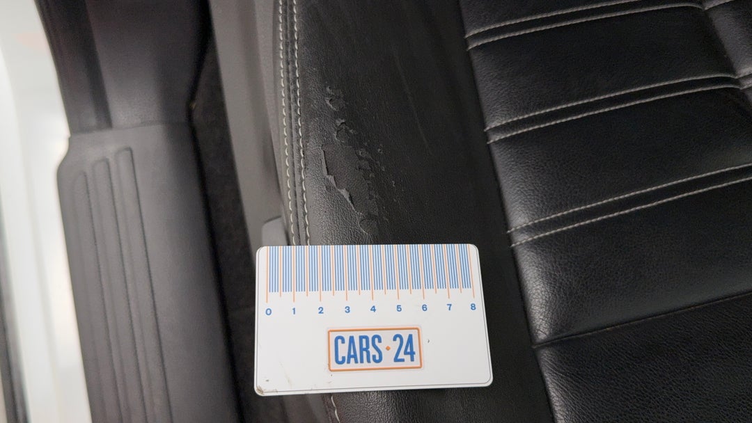 Seats Front RHS Wear