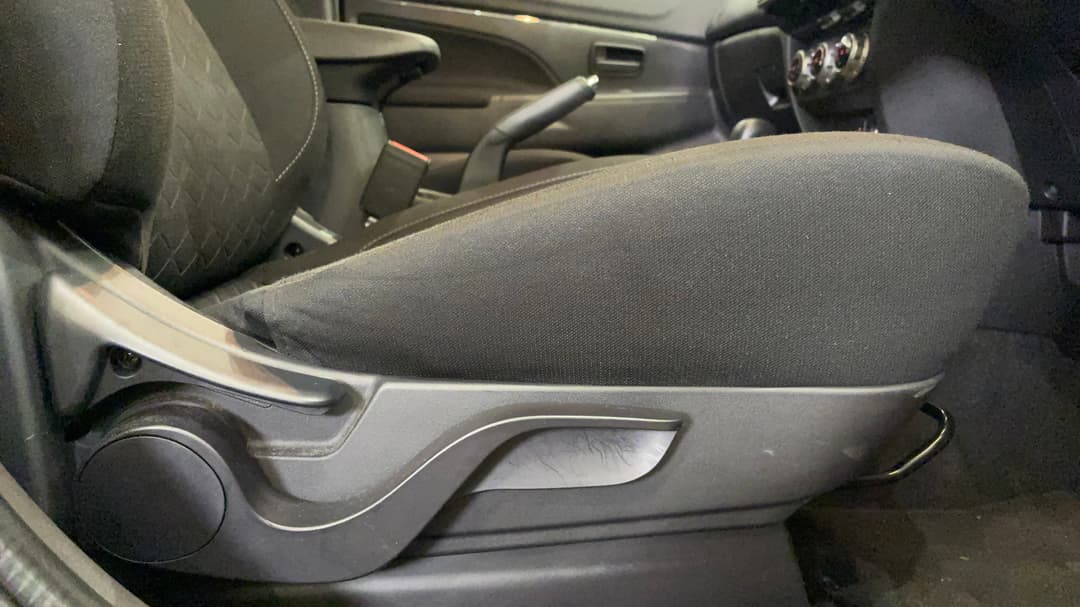 2024 Mitsubishi ASX Es (2WD), Automatic, 29907 km, Drivers Side Adjustment Panel