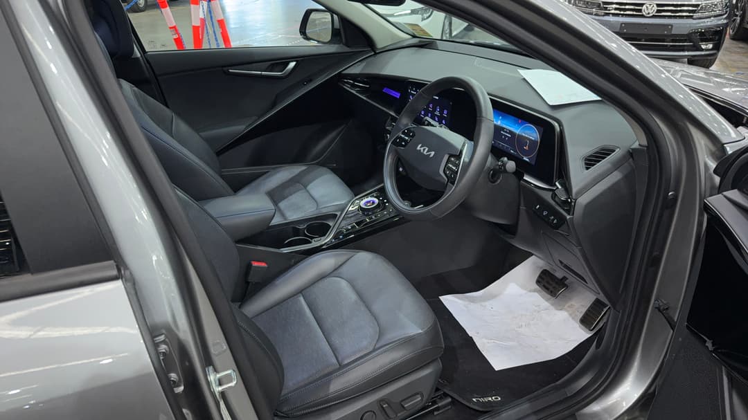 2023 Kia Niro Ev Gt-line Body C Pillar, Automatic, 24304 km, Right Side Front Door Cabin View