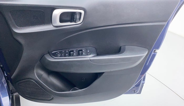 2021 Hyundai VENUE 1.0 TURBO GDI SX+ AT, Petrol, Automatic, 17,128 km, Driver Side Door Panels Control