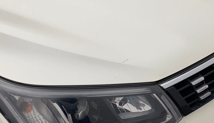 2019 Mahindra XUV300 W8 1.5 DIESEL, Diesel, Manual, 22,533 km, Bonnet (hood) - Minor scratches