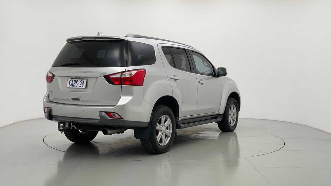 Right Back Diagonal (45- Degree) View