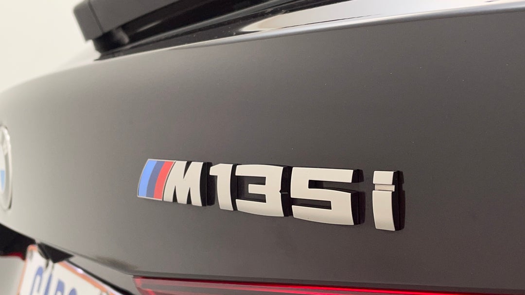 Badge (Boot Right Side)