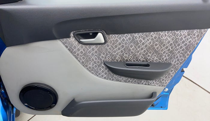 2018 Maruti Alto 800 LXI, Petrol, Manual, 8,607 km, Driver Side Door Panels Controls