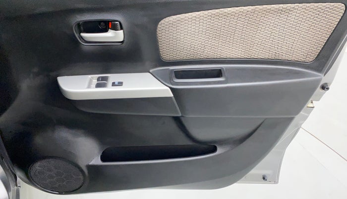 2014 Maruti Wagon R 1.0 LXI, Petrol, Manual, 23,786 km, Driver Side Door Panels Control