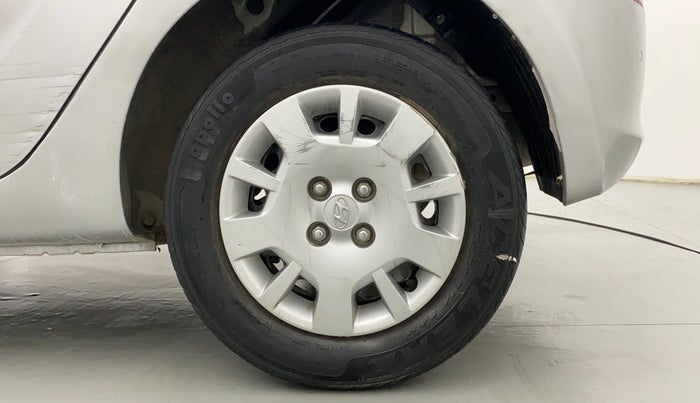 2013 Hyundai i20 MAGNA O 1.2, Petrol, Manual, 32,679 km, Left Rear Wheel
