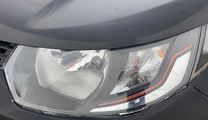 2017 Mahindra Kuv100 K2 6 STR, Petrol, Manual, 51,135 km, Left headlight - Headlight not working