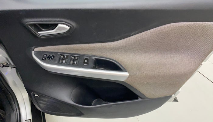 2022 Nissan MAGNITE XV TURBO CVT, Petrol, Automatic, 18,193 km, Driver Side Door Panels Control