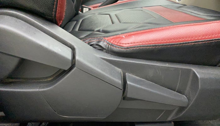 2022 Nissan MAGNITE XV TURBO CVT, Petrol, Automatic, 18,193 km, Driver Side Adjustment Panel